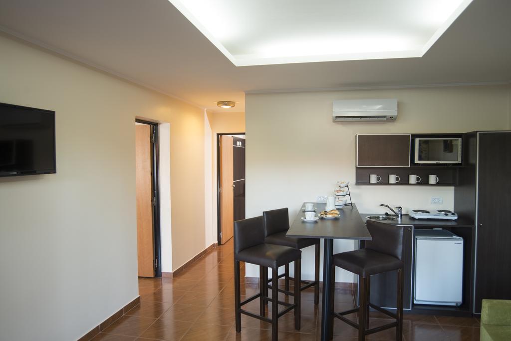 Aparthotel Costa Iguazu à Puerto Iguazú Extérieur photo